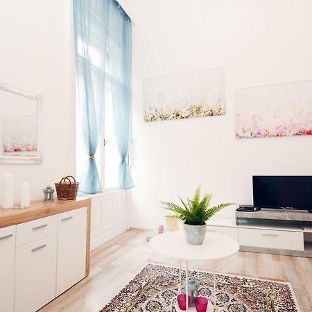 Lillybeth City Center Apartments Budapest Kültér fotó