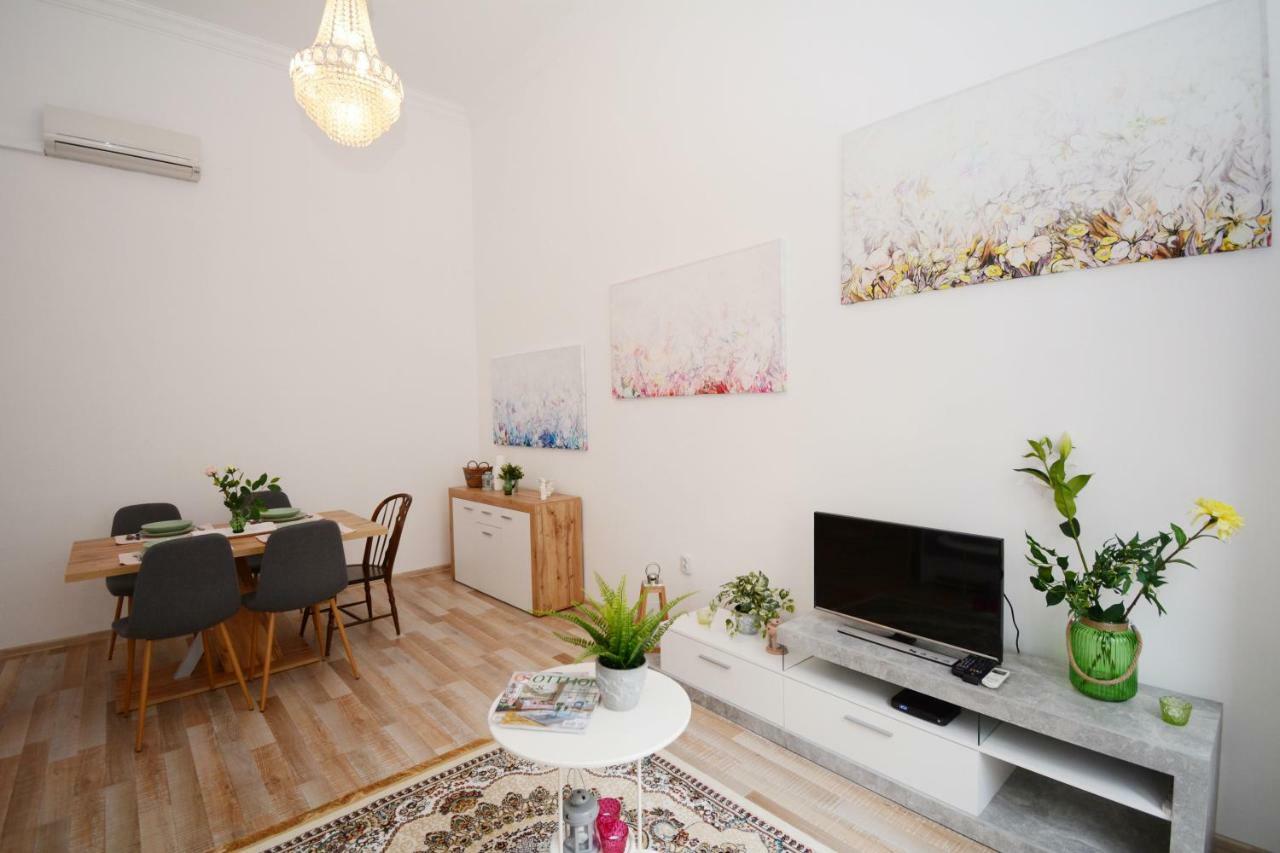 Lillybeth City Center Apartments Budapest Kültér fotó